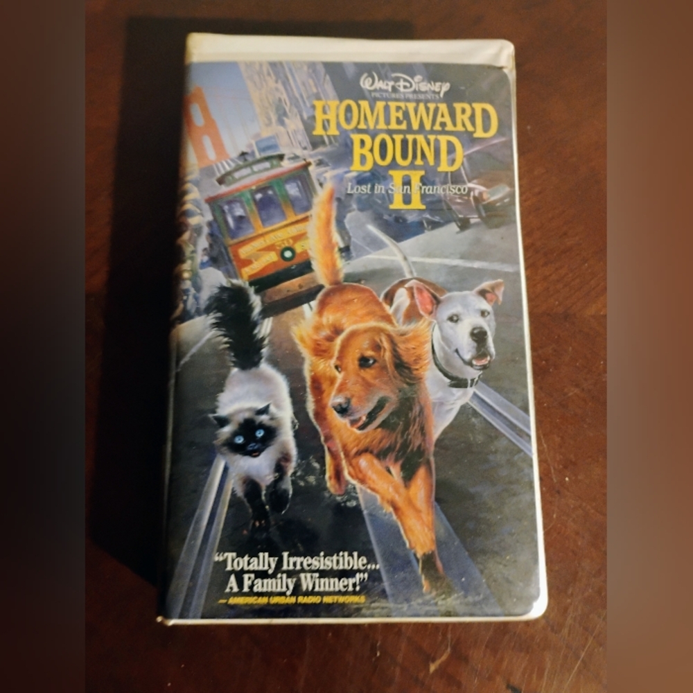 Disney Homeward Bound VHS